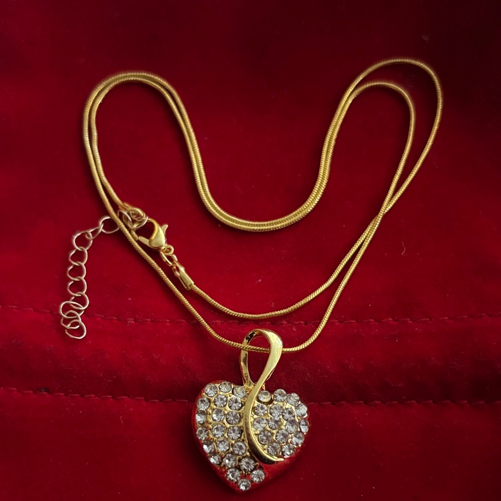 Sparkling Gold Heart Necklace